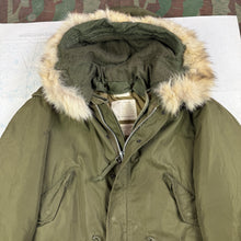 Load image into Gallery viewer, US Army M1951 Extreme Cold Weather Parka Set - Very Good Condition
