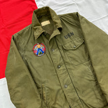 Load image into Gallery viewer, US Navy Early Pattern 1962 A2 Deck Jacket
