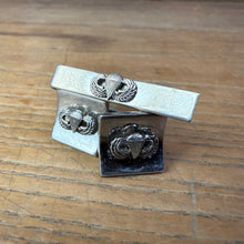 Load image into Gallery viewer, US Army Airborne Cufflink &amp; Tie Clip Set
