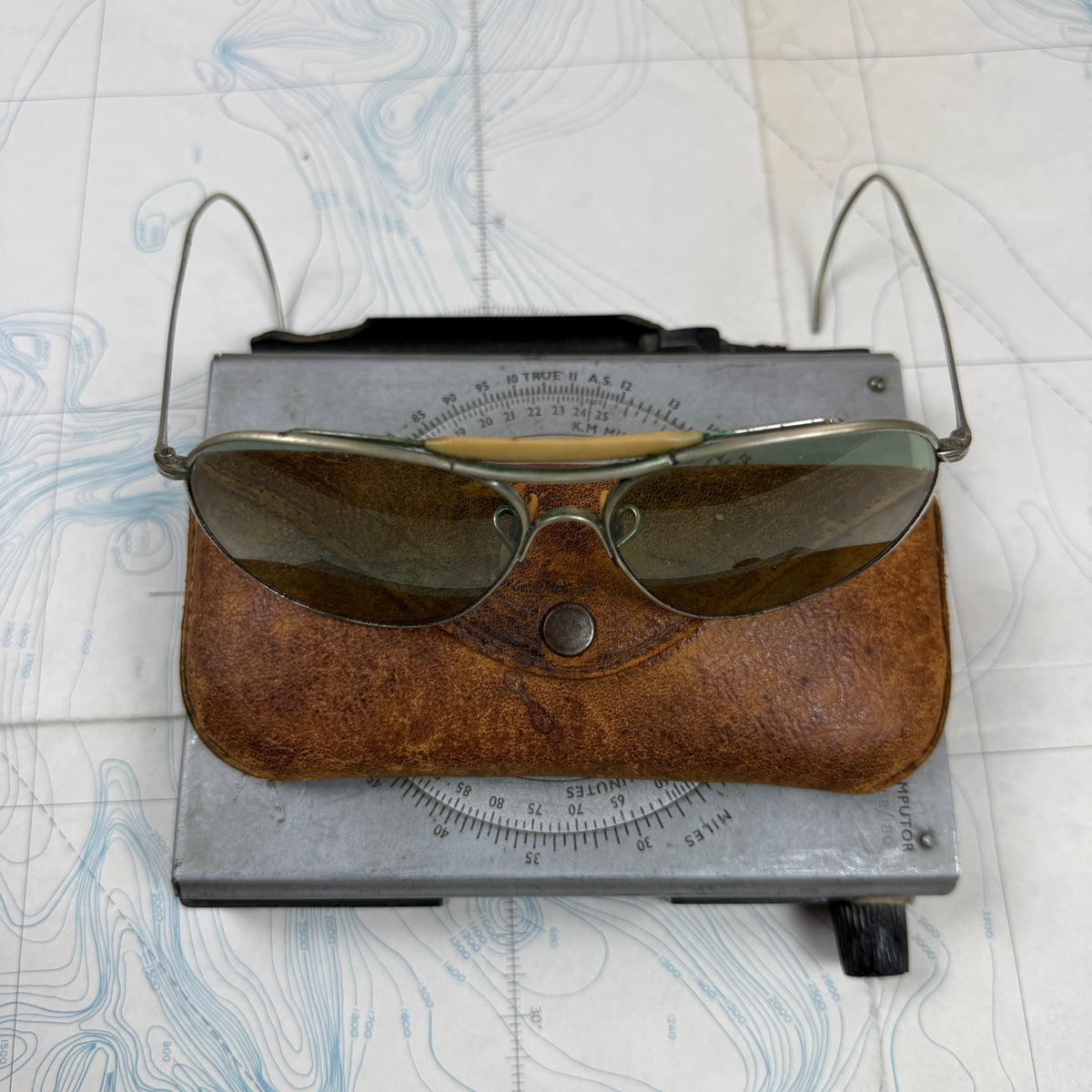 American Optical AN6531 Aviator Sunglasses