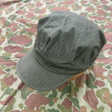 Load image into Gallery viewer, Deadstock US Army 1945 Pattern HBT Fatigue Cap
