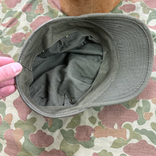 Load image into Gallery viewer, Deadstock US Army 1945 Pattern HBT Fatigue Cap
