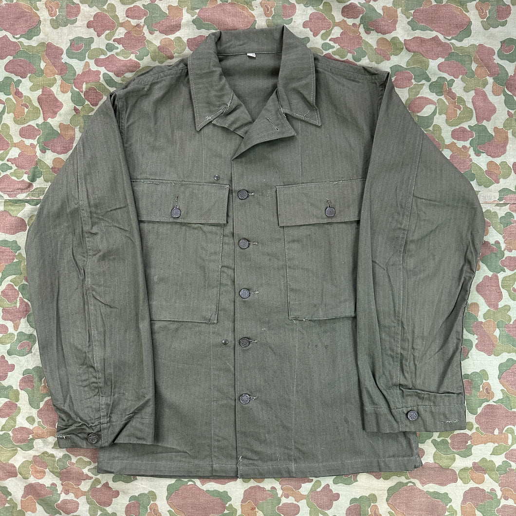 US Army WW2 P43 HBT Fatigue Shirt - Size 34 - Mint/Deadstock