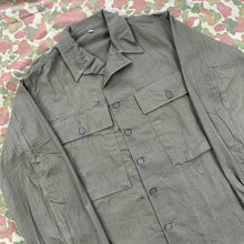 Load image into Gallery viewer, US Army WW2 P43 HBT Fatigue Shirt - Size 34 - Mint/Deadstock
