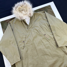 Load image into Gallery viewer, US Army WW2 Reversible Ski Parka - Mint Condition
