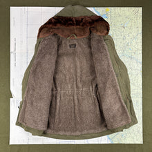 Load image into Gallery viewer, USAAF 1943 B-11 Winter Flying Parka Set
