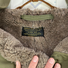 Load image into Gallery viewer, USAAF 1943 B-11 Winter Flying Parka Set
