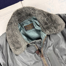 Load image into Gallery viewer, USAF 1950s B-15D Flight Jacket - Excellent Condition
