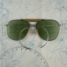 Load image into Gallery viewer, Bausch &amp; Lomb AN6531 Aviator Sunglasses - Mint Condition
