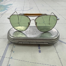 Load image into Gallery viewer, Bausch &amp; Lomb AN6531 Aviator Sunglasses - Mint Condition
