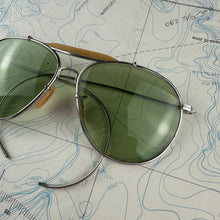 Load image into Gallery viewer, Bausch &amp; Lomb AN6531 Aviator Sunglasses - Mint Condition
