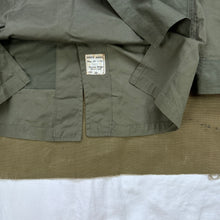 Load image into Gallery viewer, British 1945 &#39;Shirts, Jungle&#39; - Deadstock
