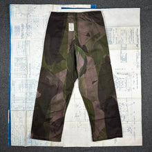 Load image into Gallery viewer, British Army WW2 Windproof Camo Trousers - Size 1 - Deadstock
