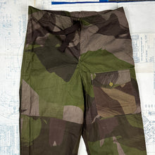 Load image into Gallery viewer, British Army WW2 Windproof Camo Trousers - Size 2 - Deadstock
