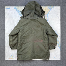 Load image into Gallery viewer, Canadian Army 1950s Extreme Cold Weather Parka
