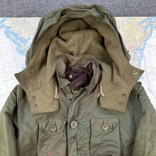 Load image into Gallery viewer, Canadian Army 1950s Extreme Cold Weather Parka
