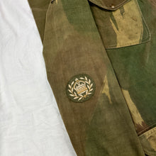 Load image into Gallery viewer, British Army WW2 1942 Handpainted First Pattern Denison Smock
