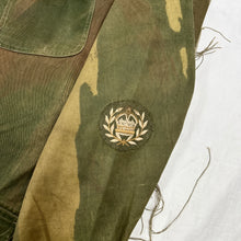 Load image into Gallery viewer, British Army WW2 1942 Handpainted First Pattern Denison Smock
