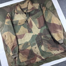 Load image into Gallery viewer, British Army 1944 2nd Pattern Denison Smock - Mint Condition
