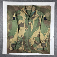 Load image into Gallery viewer, British Army 1962 Denison Smock - Mint Condition
