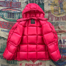Load image into Gallery viewer, Eddie Bauer 1970s Kara Koram Parka - Very Good Condition
