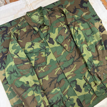 Load image into Gallery viewer, ERDL Jungle Jacket - Mint Condition - Med/Reg Size
