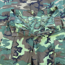 Load image into Gallery viewer, US Army 1967 ERDL &quot;Non-Rip&quot; Poplin Jungle Set Deadstock
