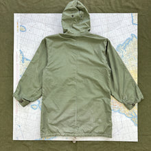 Load image into Gallery viewer, US MIlitary Experimental/Prototype Ski Parka
