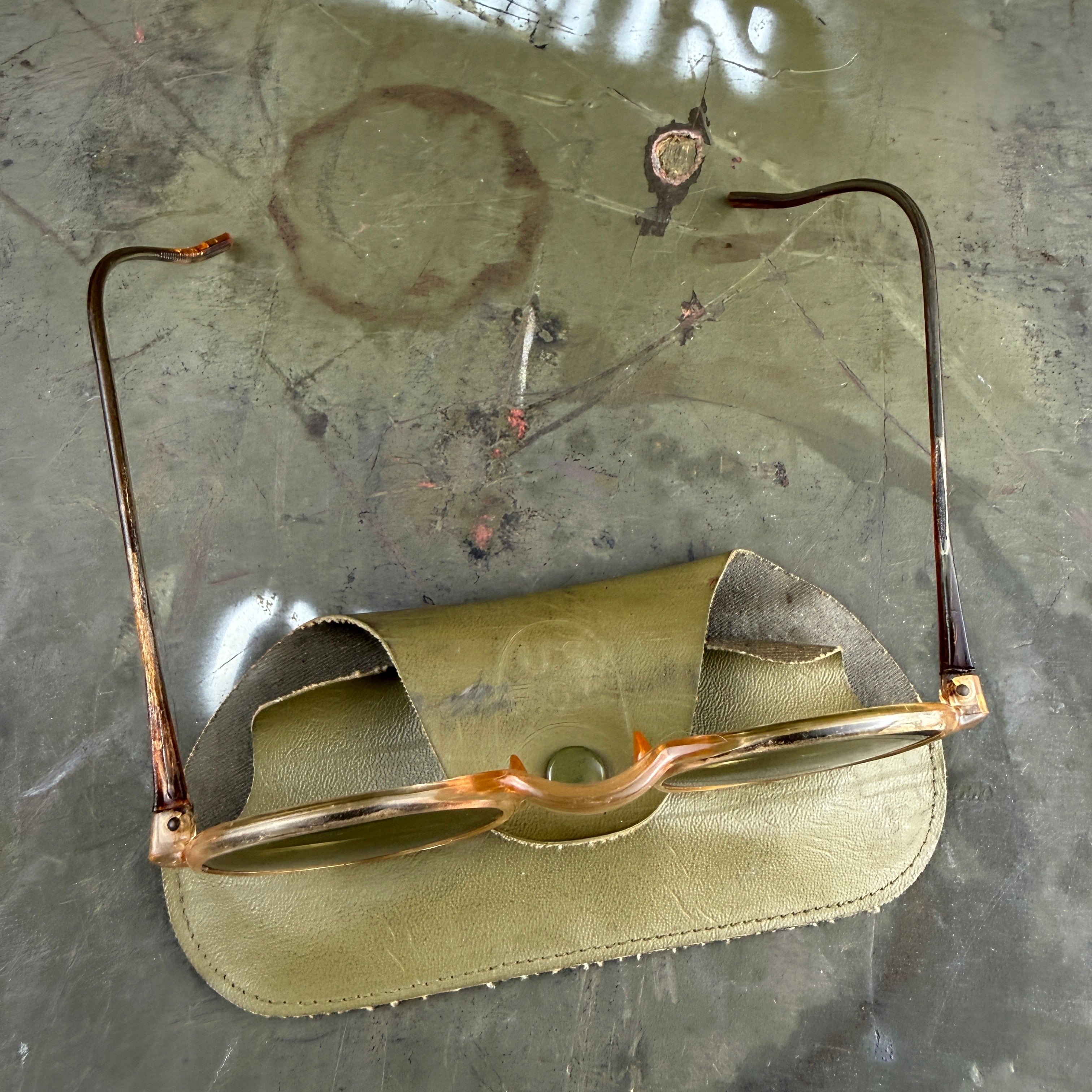 US Army 1944/45 FGC Optical Bakelite Sunglasses