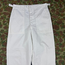 Load image into Gallery viewer, US Army 1970 Food Handler Trousers - Size 34
