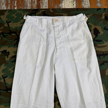Load image into Gallery viewer, US Army 1970 Food Handler Trousers - Size 33
