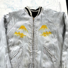 Load image into Gallery viewer, 1960s Vietnam Souvenir Jacket
