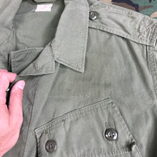 Load image into Gallery viewer, US Army 1964 Exposed Button 1st Pattern Jungle Jacket - Named to Green Beret
