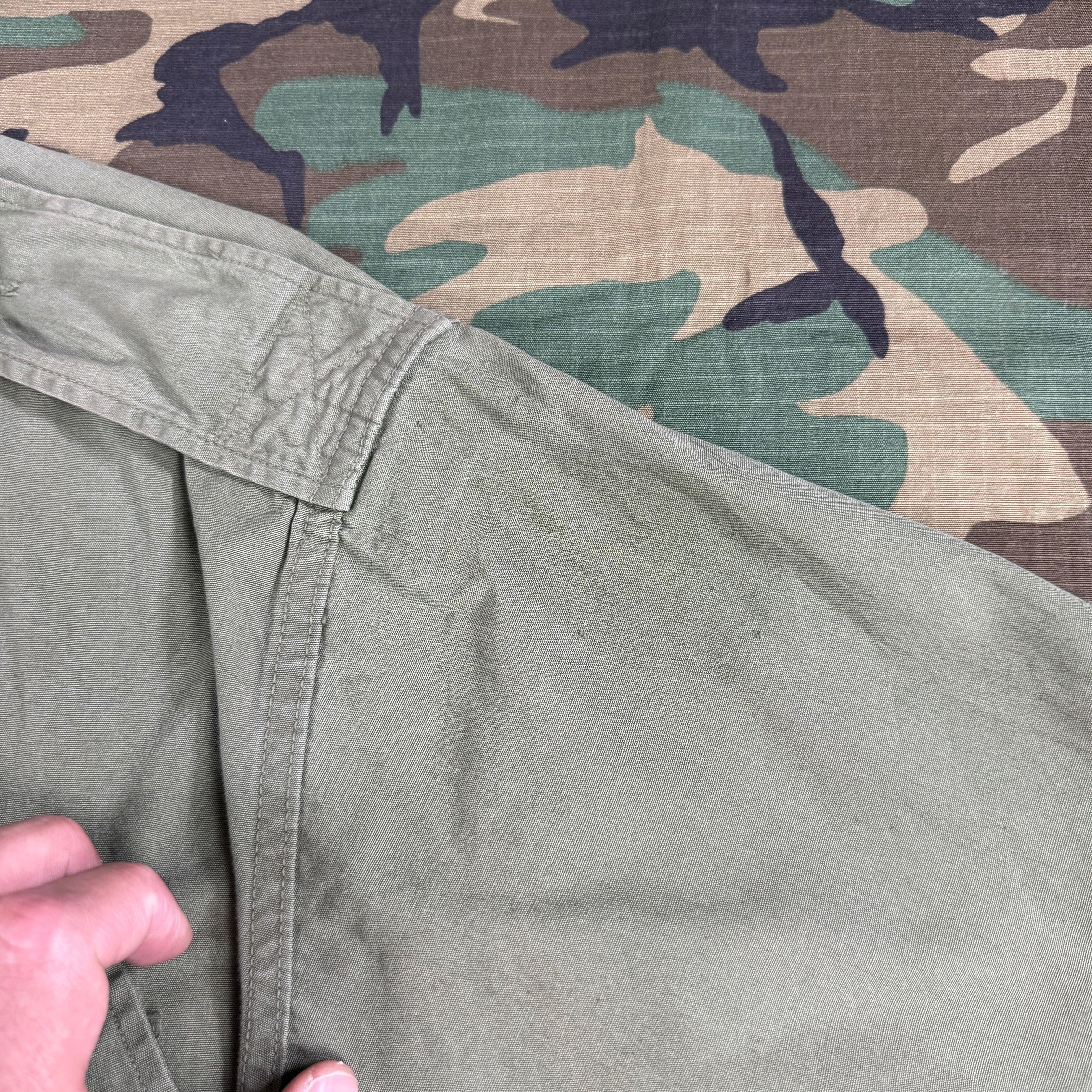 US Army 1964 Exposed Button 1st Pattern Jungle Jacket - Named to Green Beret