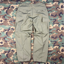 Load image into Gallery viewer, US Army Vietnam 1969 Jungle Pants - Deadstock - Med/Reg - 2 Pairs Available
