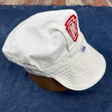 Load image into Gallery viewer, Lee 1950s Pennsylvania Railroad Engineer Cap
