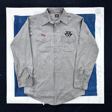 Load image into Gallery viewer, Lee Late 60s Chetopa Twill Massey Ferguson Work Shirt
