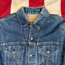 Load image into Gallery viewer, Levi&#39;s &quot;Big E&quot; 70505 1960s Denim Jacket
