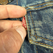 Load image into Gallery viewer, Levi&#39;s &quot;Big E&quot; 70505 1960s Denim Jacket
