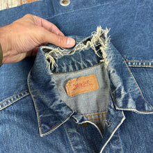 Load image into Gallery viewer, Levi's "Big E" 70505 1960s Denim Jacket - Size 44/46
