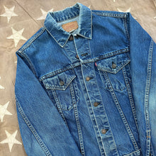 Load image into Gallery viewer, Levi&#39;s &quot;Big E&quot; 70505 1970 Denim Jacket - size medium/large
