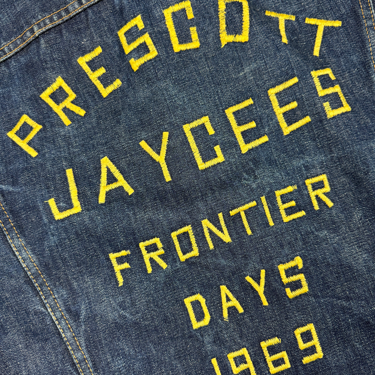 Levi's "Big E" 70505 1960s Rodeo Embroidered Denim Jacket - Size 46