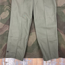 Load image into Gallery viewer, US Army M43 Field Trouser - Deadstock
