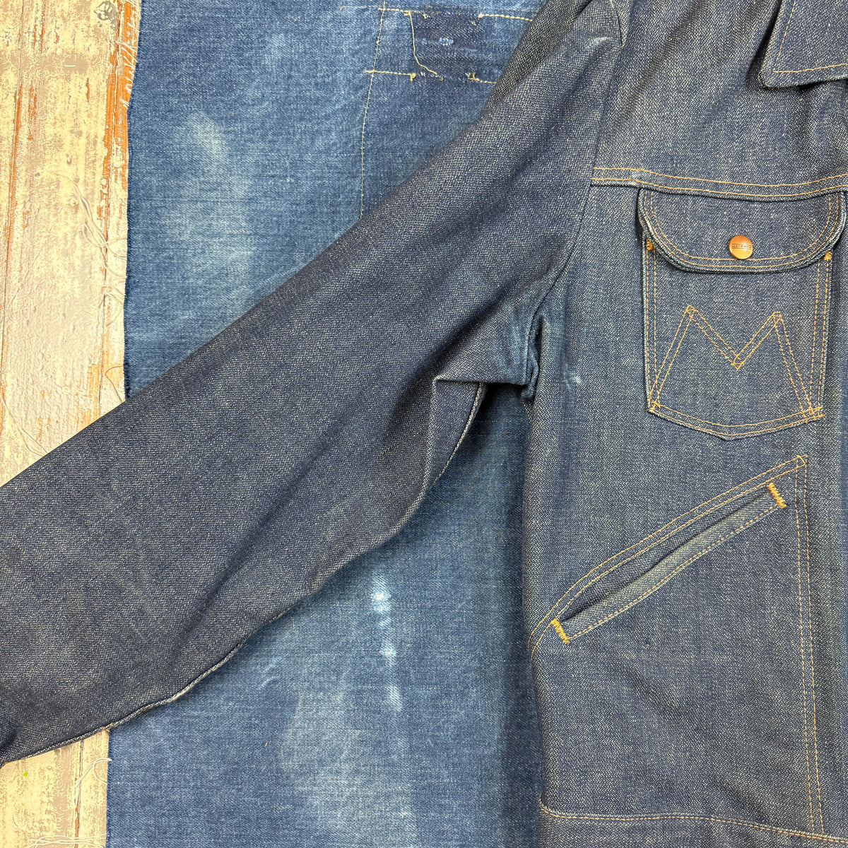 Blue Bell Maverick 24MJ Embroidered Back - Mint Condition