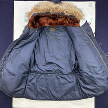 Load image into Gallery viewer, USAF 1951 First Pattern N-3A Parka with Brown Fur Hood - Mint Condition
