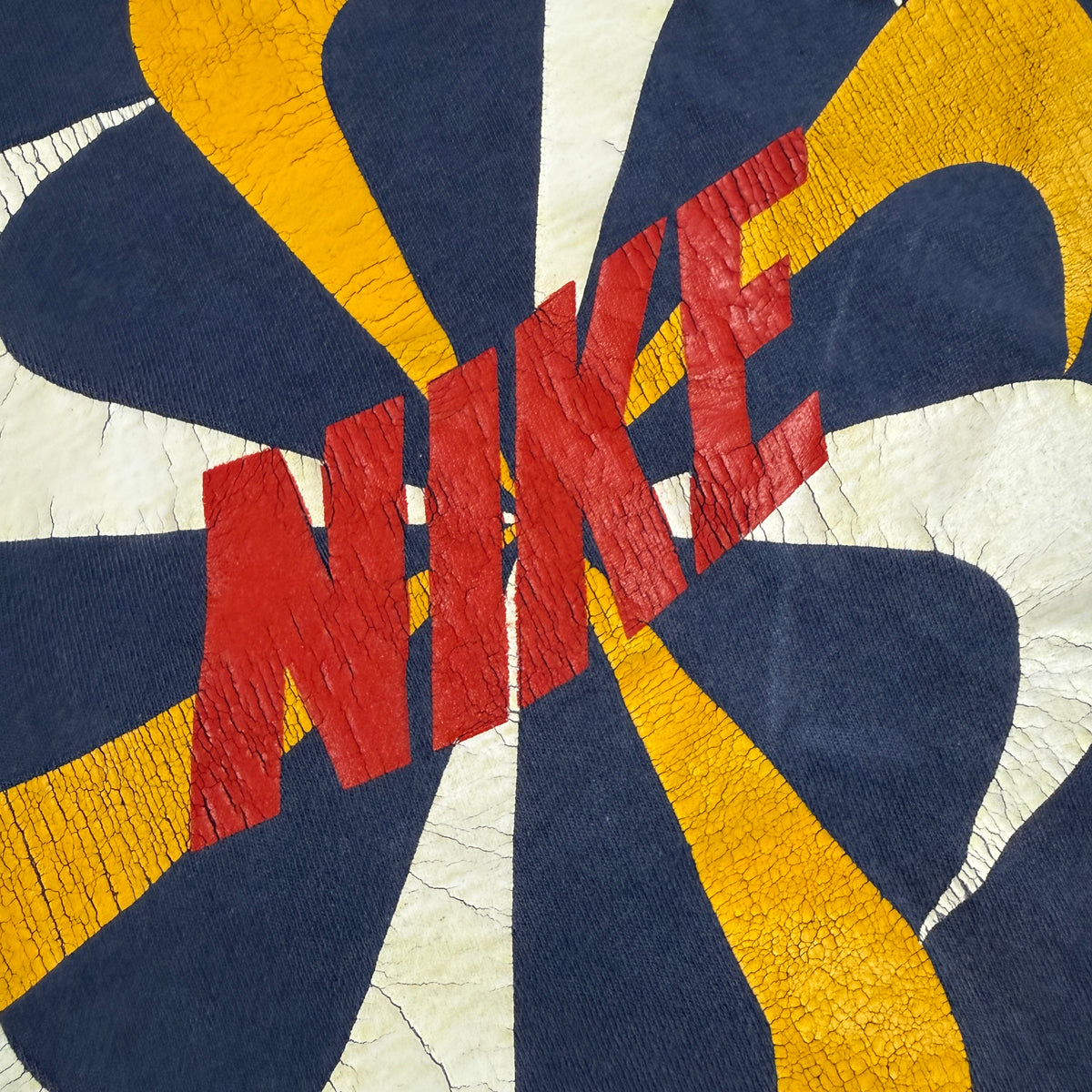 Nike 1970s Pinwheel T-shirt
