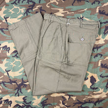 Load image into Gallery viewer, US Army Vietnam 1966 OG107 Pants - Deadstock - Size 37
