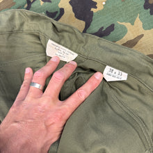 Load image into Gallery viewer, US Army Vietnam 1966 OG107 Pants - Deadstock - Size 37
