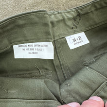 Load image into Gallery viewer, US Army Vietnam 1966 OG107 Pants - Deadstock - Size 33
