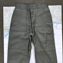 Load image into Gallery viewer, US Army Vietnam 1966 OG107 Pants - Deadstock - Size 33
